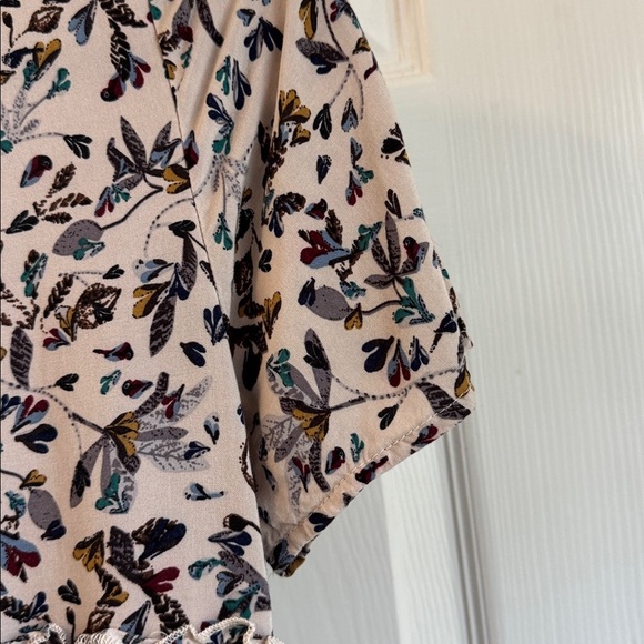 Cozy Casual Leaf Print V-Neck Mini Dress - Picture 8 of 8